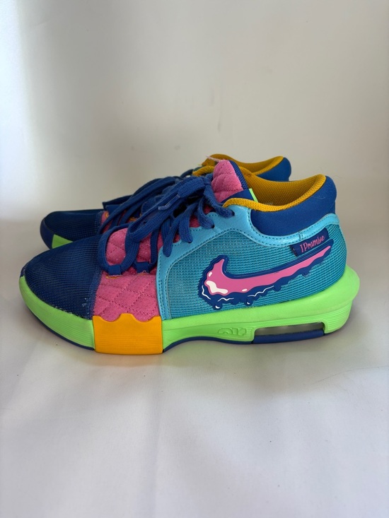 Nike LeBron Witness 8 I Promise School  Size Men 8.5 Women 10.5 main image 6